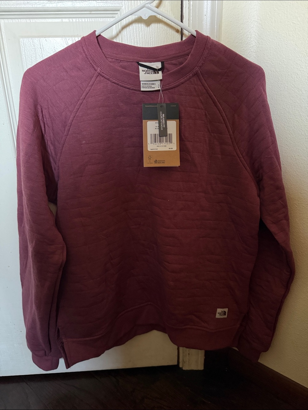 The North Face Men’s Crewneck Sweater - Berry Plum